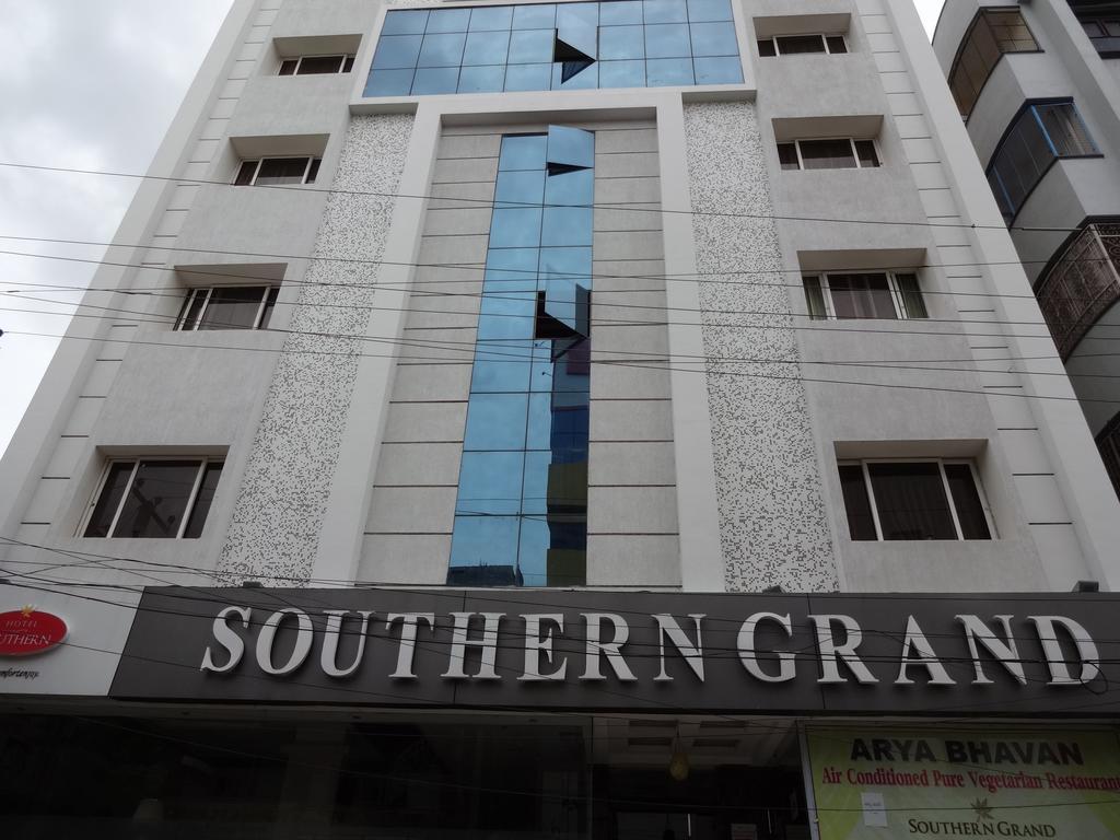 Hotel Southern Grand Віджаявада Екстер'єр фото