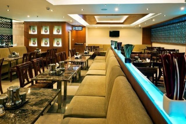Hotel Southern Grand Віджаявада Екстер'єр фото
